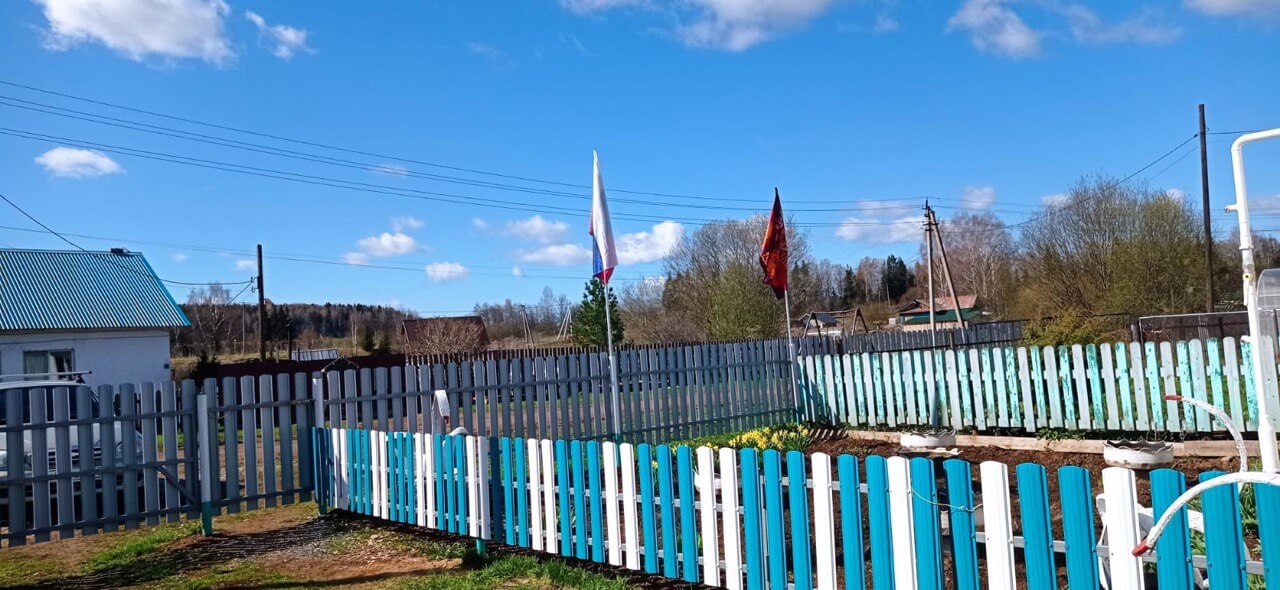 Забор из евроштакетника 16м RAL5021 Морская Волна, RAL9003 Белый фото 3 в Солнечногорске