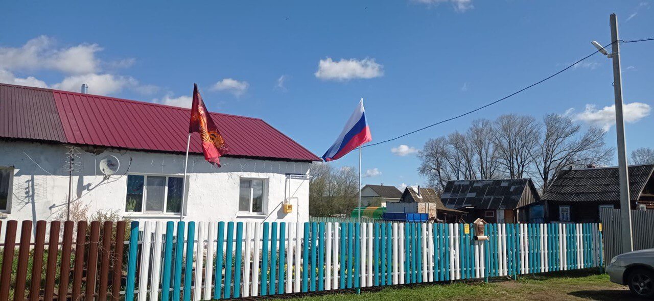 Забор из евроштакетника 16м RAL5021 Морская Волна, RAL9003 Белый фото 1 в Солнечногорске